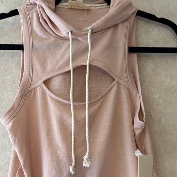 Meraki Blush Pink Hooded Sleeveless Top - Picture 2 of 8